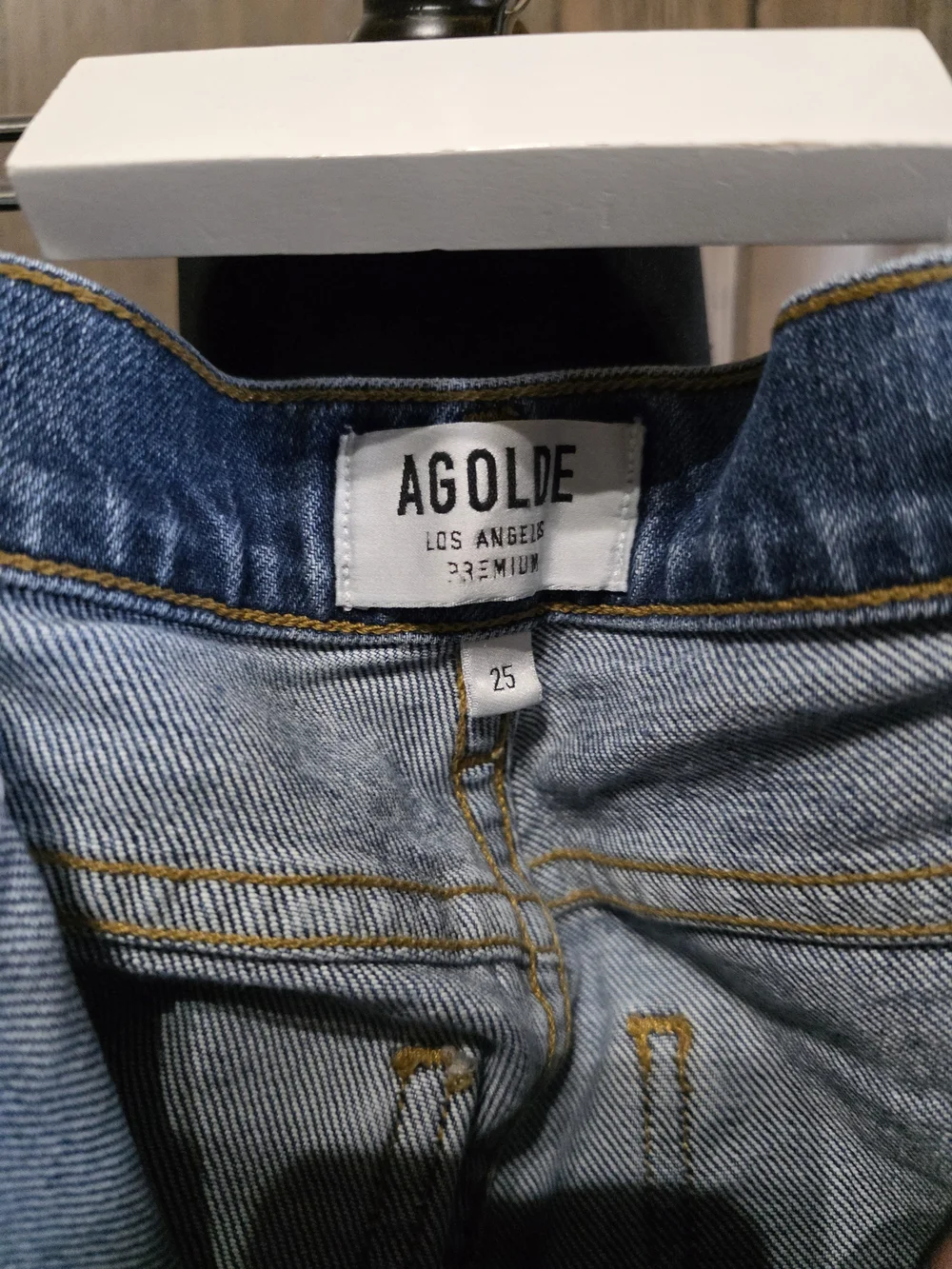 Agolde Women’s Skinny Jeans Medium Blue Wash - Picture 3 of 4